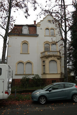 Maria-Theresia-Straße 3