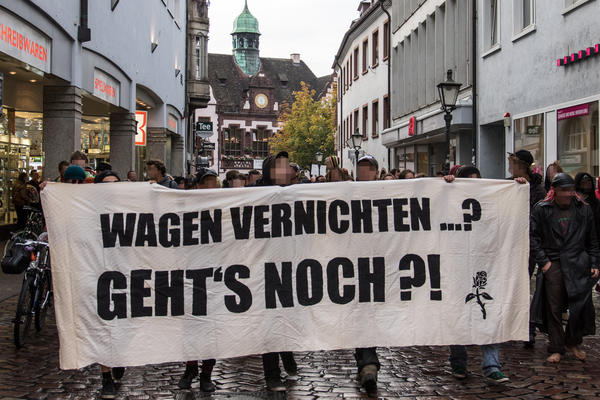 Sand im Gertriebe- Demo gegen Verschrottung der Wohnungen am 30.09.2014