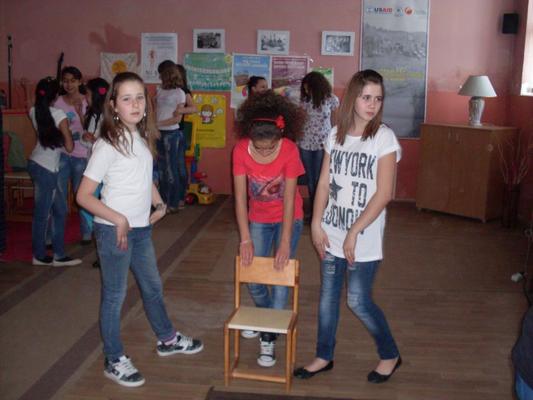 Theaterprojekt für Kinder von Drustvo Roma Prokuplje