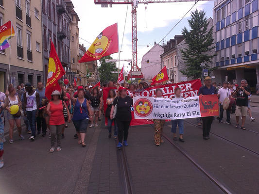 Demonstration gegen Nazi-Aufmarsch &quot;Tag der deutschen Zukunft&quot; in Karlsruhe, 3. Juni 2017
