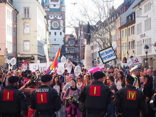 Alle Jahre wieder - Bilder vom Protest gegen die Pius-Brüder-Demo 2018