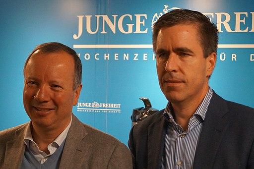 Links, Markus Krall, Hauptgeschäftsführer bei DeGuSSA-Goldhandel zusammen  mit Dieter Stein, dem Herausgeber der Jungen Freiheit | Radio Dreyeckland