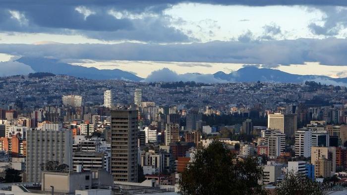 Blick auf Quito Skyline