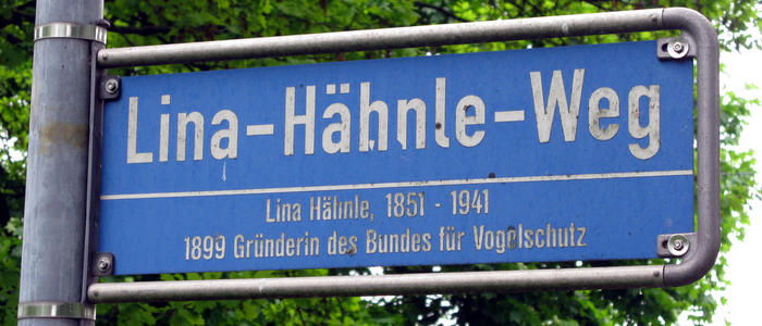 Straßenschild Lina-Hähnle-Weg in Freiburg