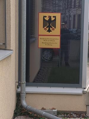 Eingang Revier Bundespolizei Freiburg