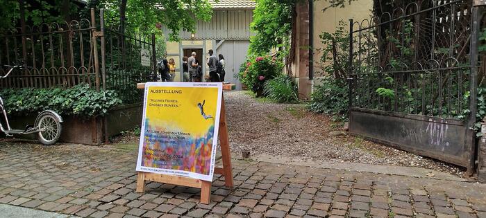 Eingang zur Ausstellung in der Adelhauser Straße