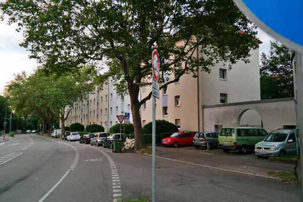 GAGFAH (von der Vonovia gekauft) Häuser in der Stefan-Meier-Straße, nahe Rennwegdreieck