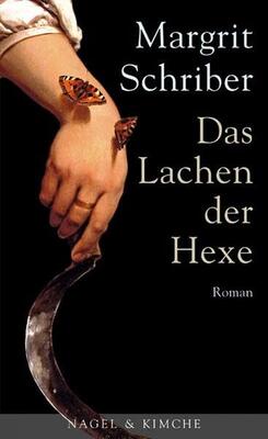 Buchcover: Eine Frauenhand auf der Schmetterlinge sitzen