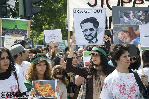Ahmadinedschad-Demo-Foto