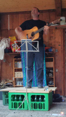 david rovics performing in merzhausen