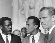 Harry Belafonte mit Schauspielerkollegen Sidney Poitier und dem späteren Waffenfreund und ultrakonservativen Charlton Heston beim Civil-Rights-March 1963.
