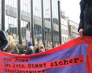 Demo gegen sogenannte sichere Herkunftsstaatenregelung in Bremen