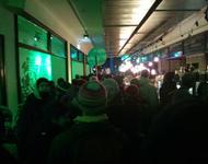 Spontane Anti-Abschiebedemo stürmt in Neujahrsempfang der Freiburger Grünen