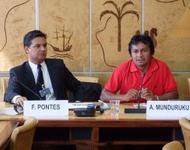 Felício Pontes (li.) und Ademir Munduruku (re.) in Genf. 