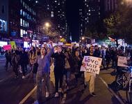 Demonstrant_innen bei Anti-Trump Protesten in New York