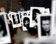 Bilder zum Gedenken der Verschwundenen