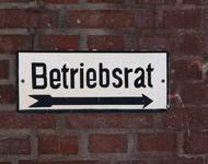 Schild mit der Aufschrift Betriebsrat