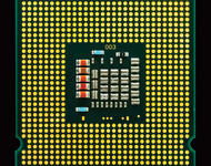 Album Cover des Albums Process von Pinch Points. Gelbe Punkte, in deren Mitte ein Computer Chip abgebildet ist.