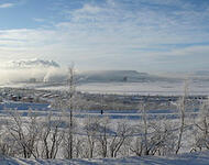 Kiruna: Blick von der alten Mine auf die neue Mine in malerischer Winterlandschaft (Panorama)