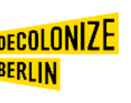 Schriftzug des Vereins "DECOLOIZE BERLIN" in Schwarz auf Gelb