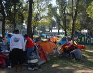 Zelte in einem Park in Mexico-Stadt