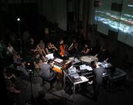 Konglomerat aus Freiburg und Berlin bei ihrer Performance auf einerArtFestival in der Lokhalle