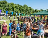 Relaxte Party beim Knutstock mit Trommelgruppe Brasilikum
