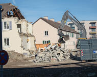 Abriss im Metzgergrün - im Hintergrund Neubau an der Bisserstraße
