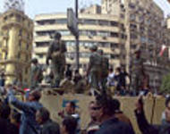 120px-Army_Truck_and_Soldiers_in_Tahrir_Square_Cairo