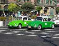 Taxis-in-Mexico-City
