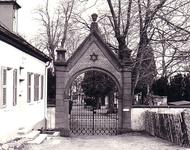 Eingangstor J&uuml;discher Friedhof